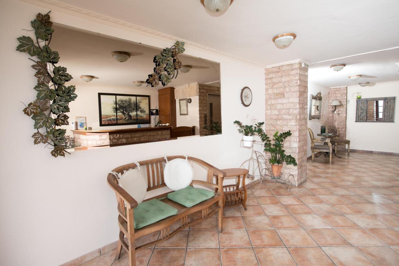 Saga Pension Githio Exterior foto